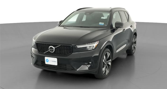 Thumbnail: 2025 Volvo XC40 - 1