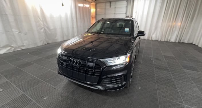 Thumbnail: 2021 Audi Q7 - 1