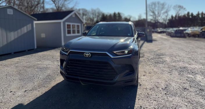 2025 Toyota Grand Highlander XLE -
                  Yaphank, NY