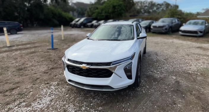 Thumbnail: 2025 Chevrolet Trax - 1