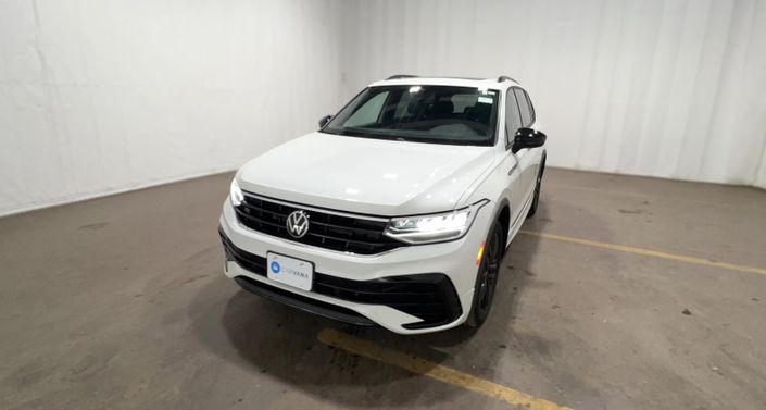 Thumbnail: 2022 Volkswagen Tiguan - 1