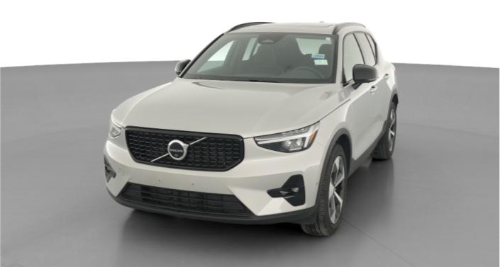 Thumbnail: 2025 Volvo XC40 - 1