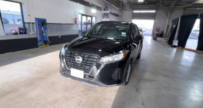 Thumbnail: 2023 Nissan Kicks - 1