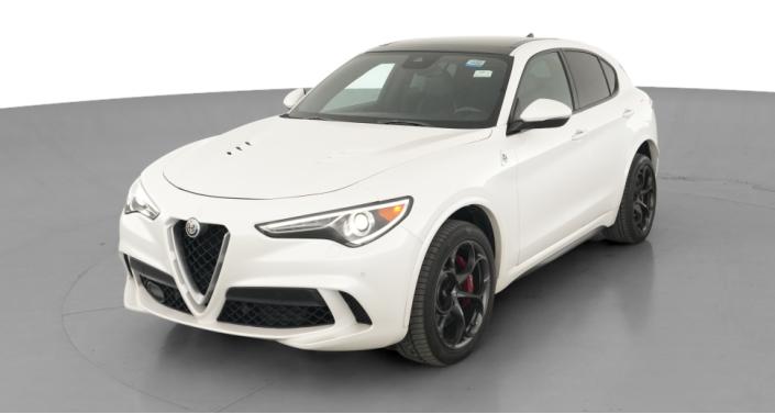 Thumbnail: 2018 Alfa Romeo Stelvio - 1