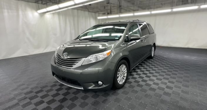 Thumbnail: 2012 Toyota Sienna - 1