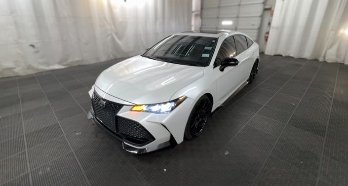 Thumbnail: 2020 Toyota Avalon - 1