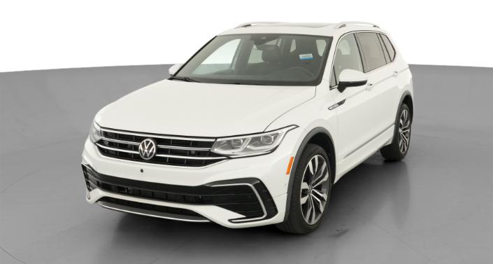 Thumbnail: 2022 Volkswagen Tiguan - 1