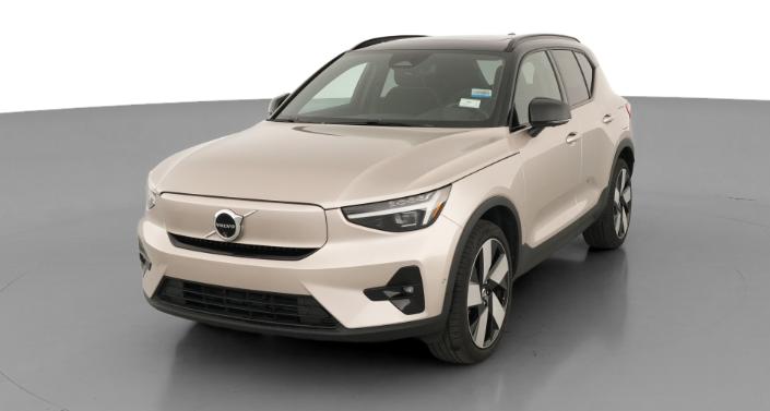 Thumbnail: 2024 Volvo XC40 - 1