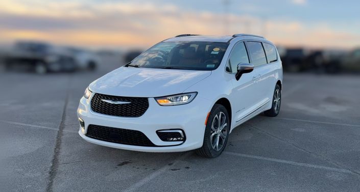 Thumbnail: 2026 Chrysler Pacifica - 1