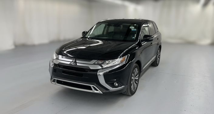 Thumbnail: 2020 Mitsubishi Outlander - 1