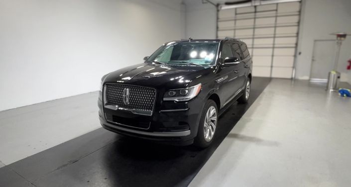 Thumbnail: 2024 Lincoln Navigator - 1