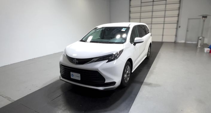 Thumbnail: 2024 Toyota Sienna - 1