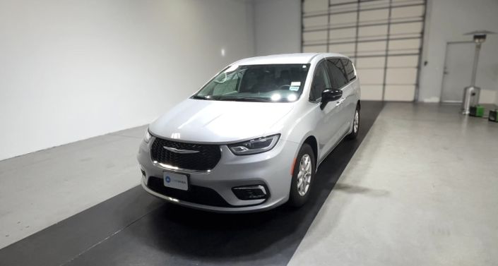 Thumbnail: 2024 Chrysler Pacifica - 1