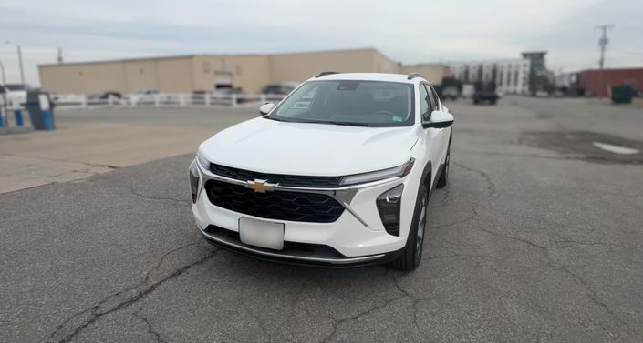 Thumbnail: 2025 Chevrolet Trax - 1