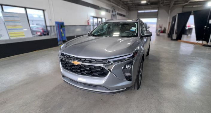 Thumbnail: 2025 Chevrolet Trax - 1