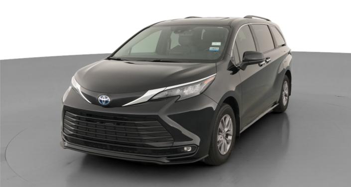 Thumbnail: 2025 Toyota Sienna - 1