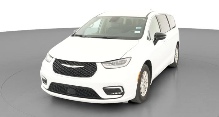 Thumbnail: 2024 Chrysler Pacifica - 1