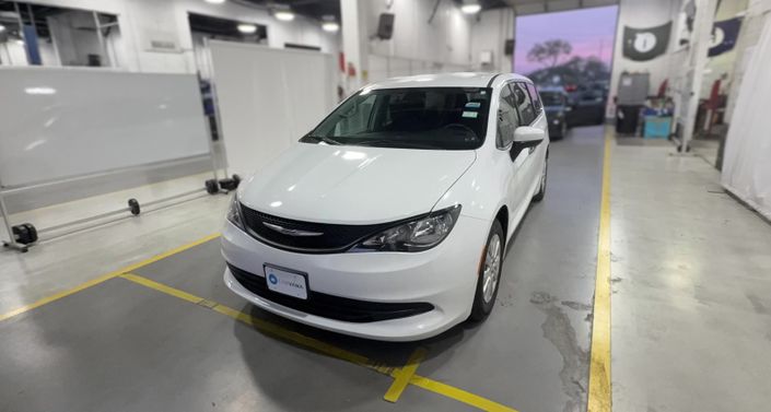 Thumbnail: 2019 Chrysler Pacifica - 1