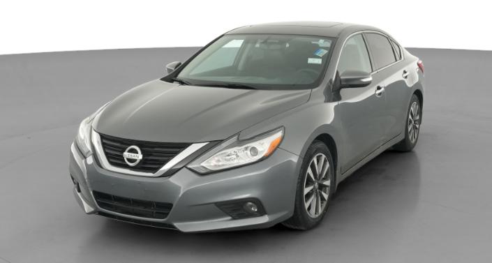 Thumbnail: 2017 Nissan Altima - 1