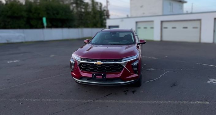 Thumbnail: 2025 Chevrolet Trax - 1