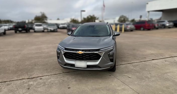 Thumbnail: 2025 Chevrolet Trax - 1