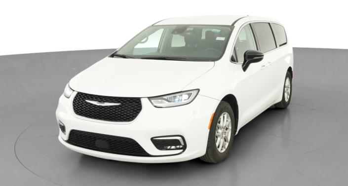 Thumbnail: 2024 Chrysler Pacifica - 1