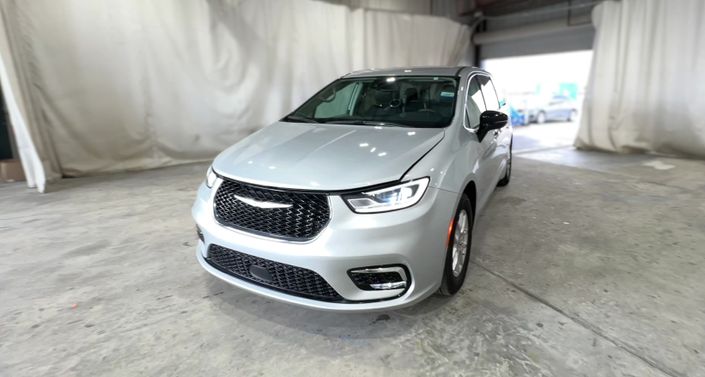 Thumbnail: 2024 Chrysler Pacifica - 1