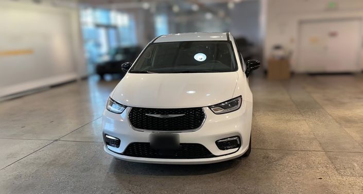 Thumbnail: 2024 Chrysler Pacifica - 1