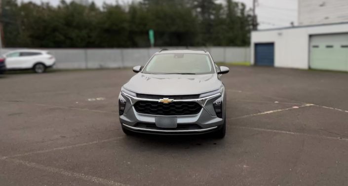 Thumbnail: 2025 Chevrolet Trax - 1