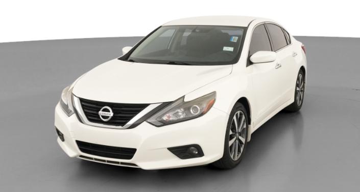 Thumbnail: 2017 Nissan Altima - 1