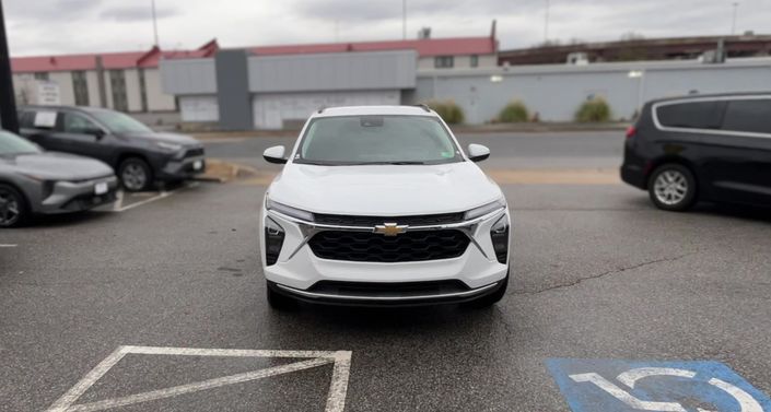 Thumbnail: 2025 Chevrolet Trax - 1