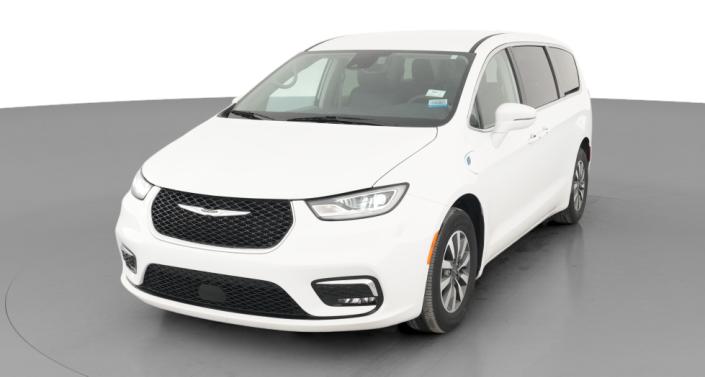 Thumbnail: 2022 Chrysler Pacifica - 1