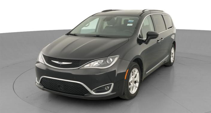 Thumbnail: 2017 Chrysler Pacifica - 1