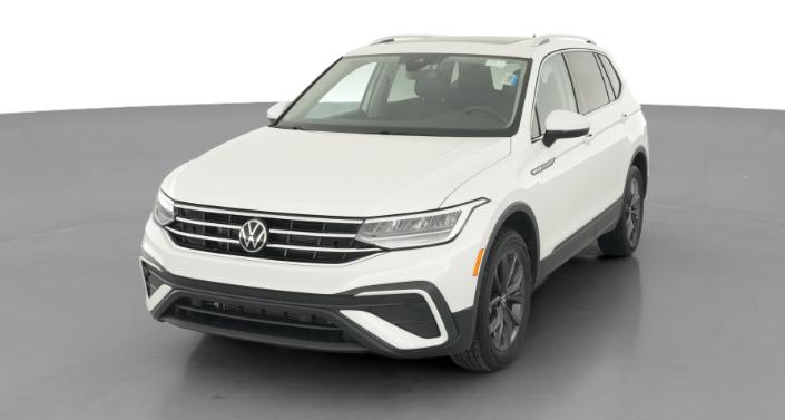 Thumbnail: 2023 Volkswagen Tiguan - 1