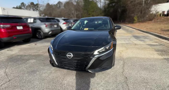 Thumbnail: 2025 Nissan Altima - 1