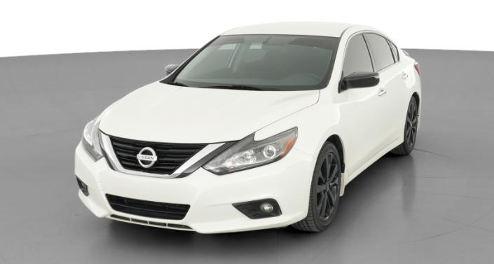 Thumbnail: 2017 Nissan Altima - 1