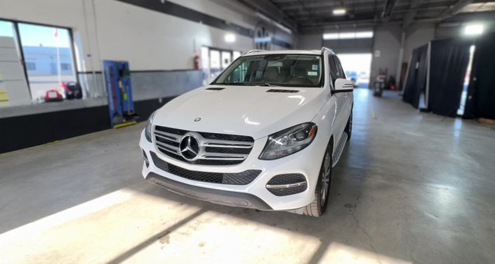 Thumbnail: 2016 Mercedes-Benz GLE - 1