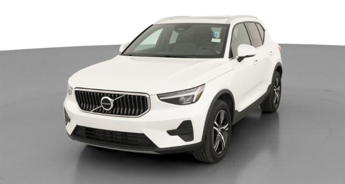 Thumbnail: 2025 Volvo XC40 - 1