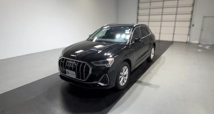 Thumbnail: 2023 Audi Q3 - 1