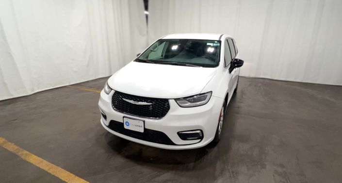 Thumbnail: 2024 Chrysler Pacifica - 1