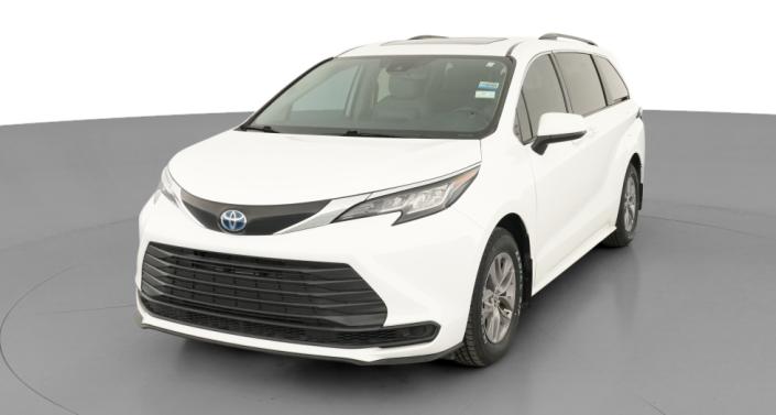 Thumbnail: 2023 Toyota Sienna - 1
