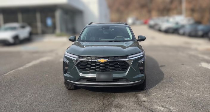 Thumbnail: 2025 Chevrolet Trax - 1