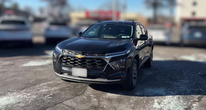 Thumbnail: 2025 Chevrolet Trax - 1