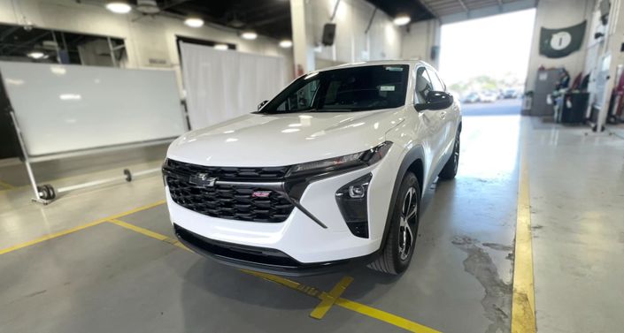 Thumbnail: 2024 Chevrolet Trax - 1