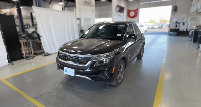 Thumbnail: 2023 Kia Seltos - 1