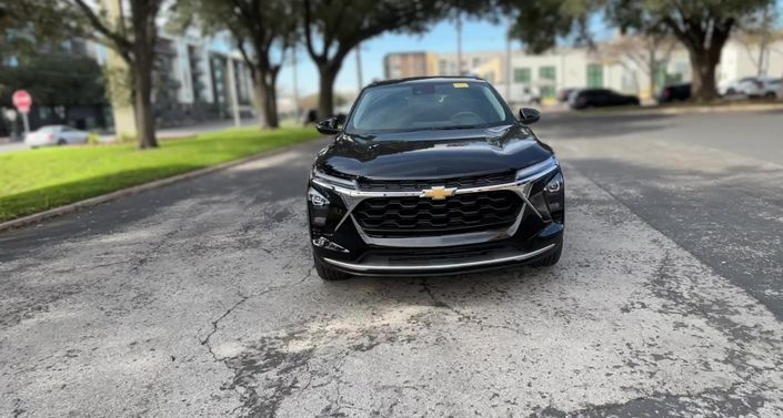 Thumbnail: 2025 Chevrolet Trax - 1