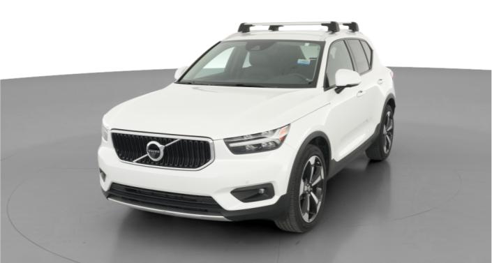 Thumbnail: 2022 Volvo XC40 - 1