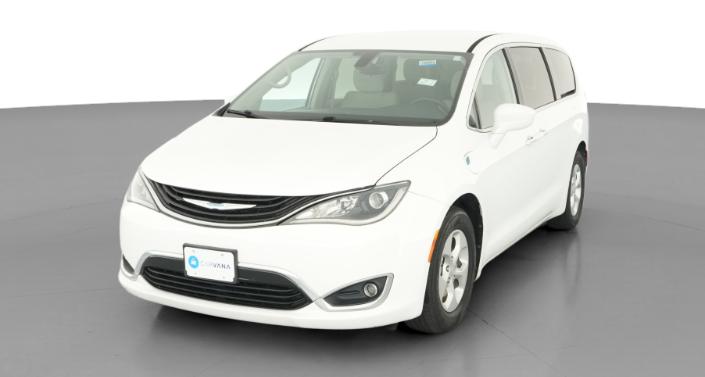 Thumbnail: 2018 Chrysler Pacifica - 1