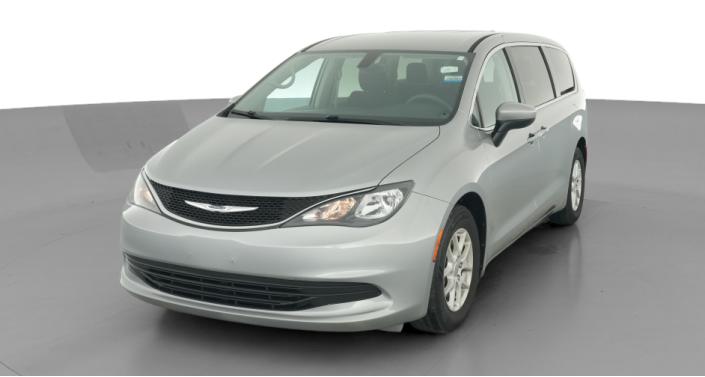 Thumbnail: 2017 Chrysler Pacifica - 1