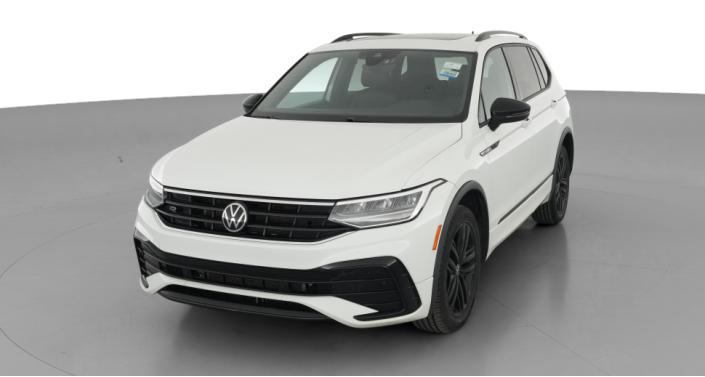 Thumbnail: 2022 Volkswagen Tiguan - 1